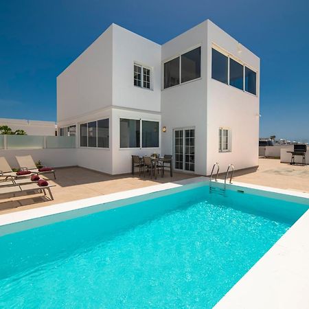 Villa Ocean Wave - Sea Views - Private Pool Playa Blanca  Bagian luar foto