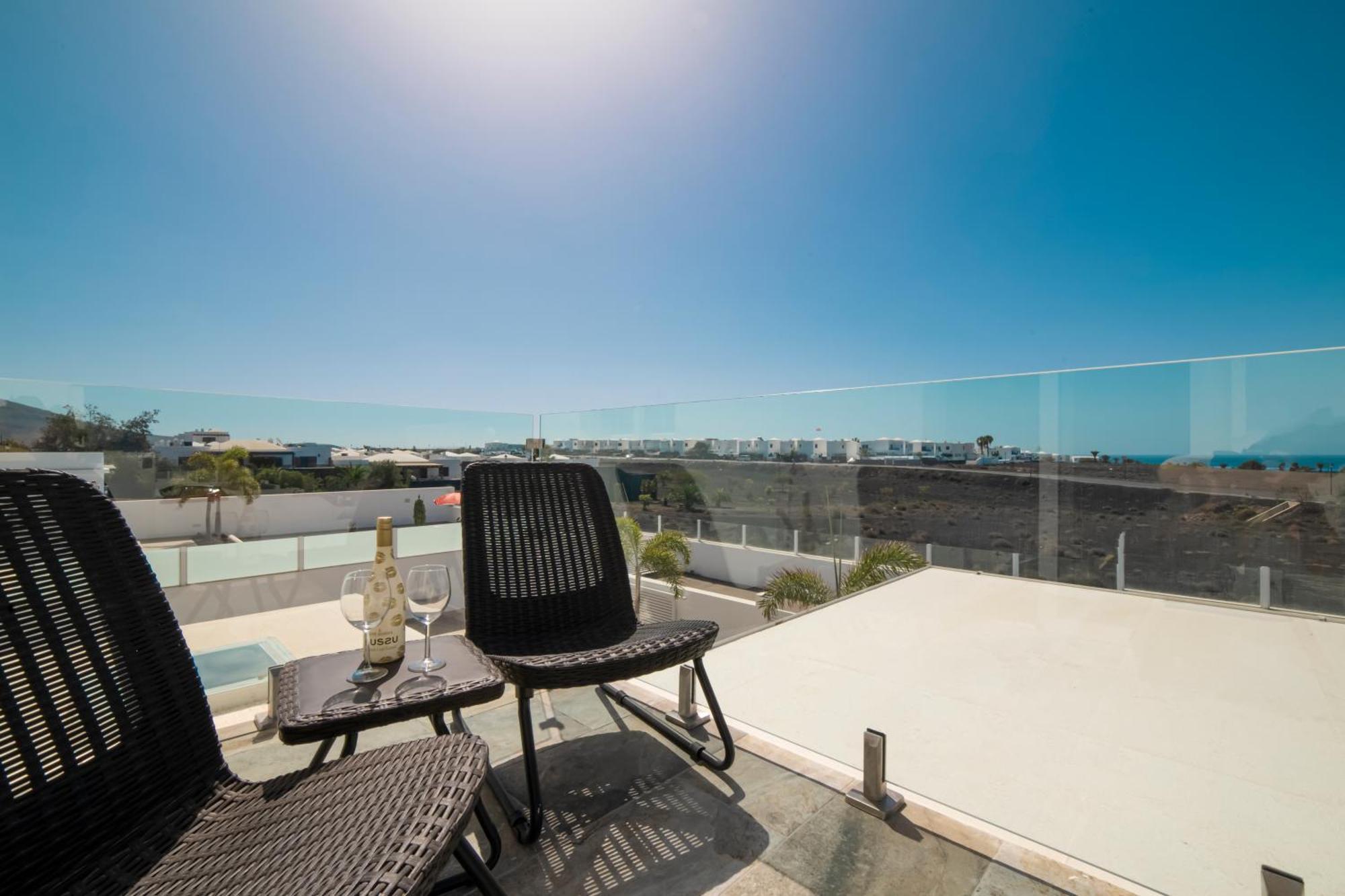 Villa Ocean Wave - Sea Views - Private Pool Playa Blanca  Bagian luar foto