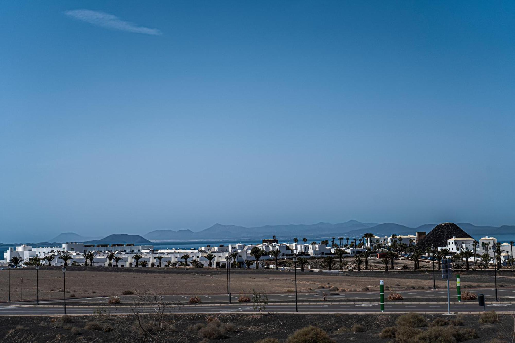 Villa Ocean Wave - Sea Views - Private Pool Playa Blanca  Bagian luar foto