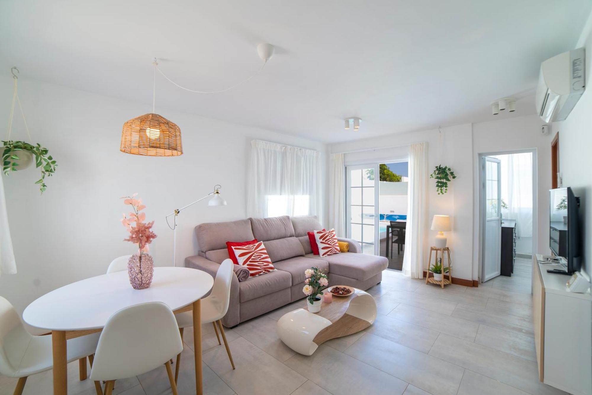 Villa Ocean Wave - Sea Views - Private Pool Playa Blanca  Bagian luar foto