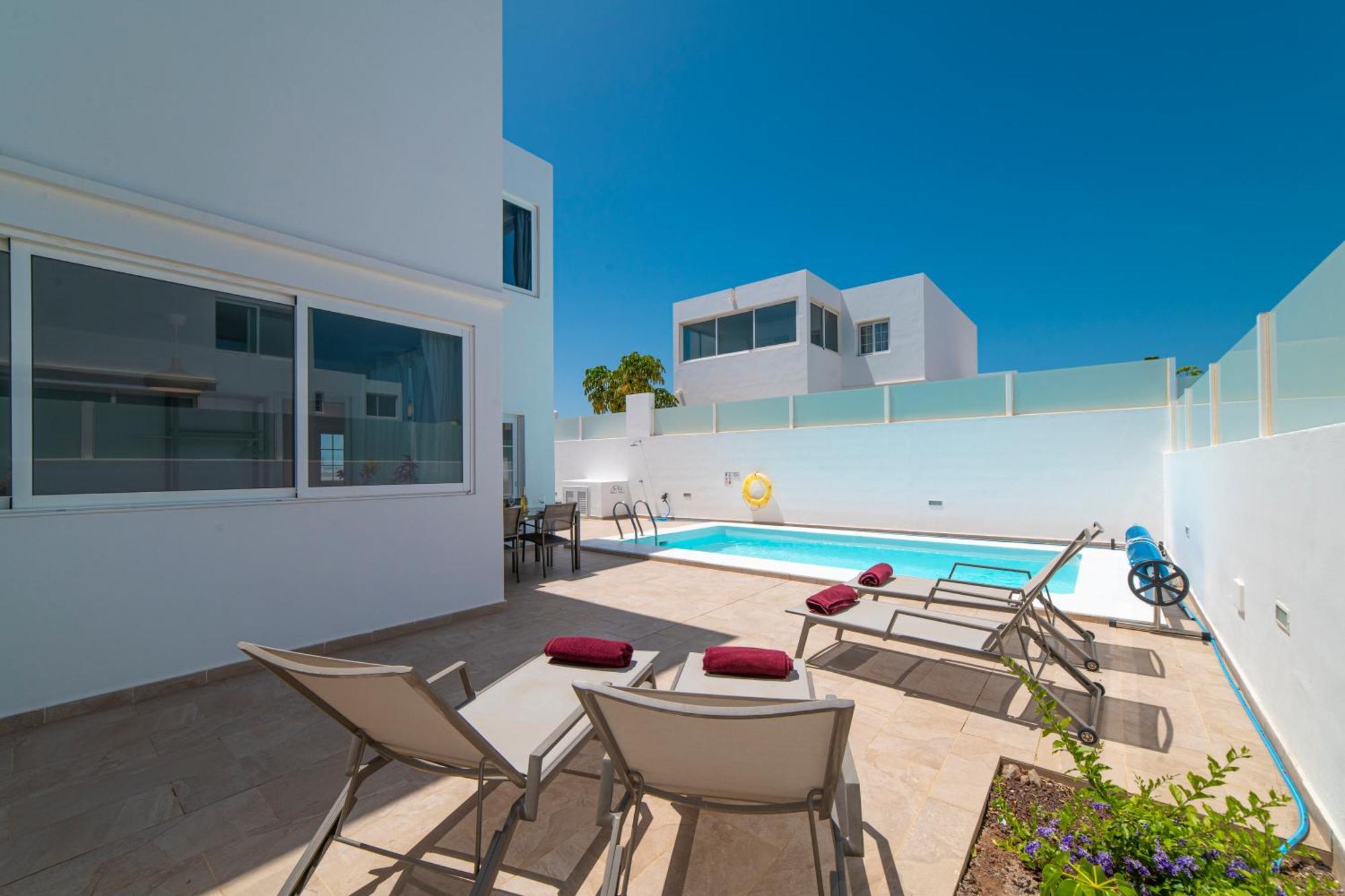 Villa Ocean Wave - Sea Views - Private Pool Playa Blanca  Bagian luar foto