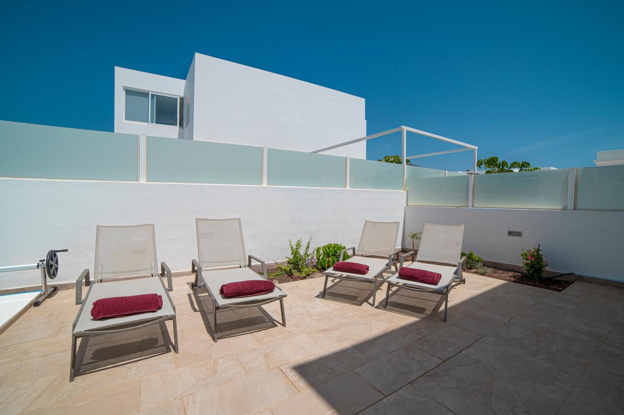 Villa Ocean Wave - Sea Views - Private Pool Playa Blanca  Bagian luar foto