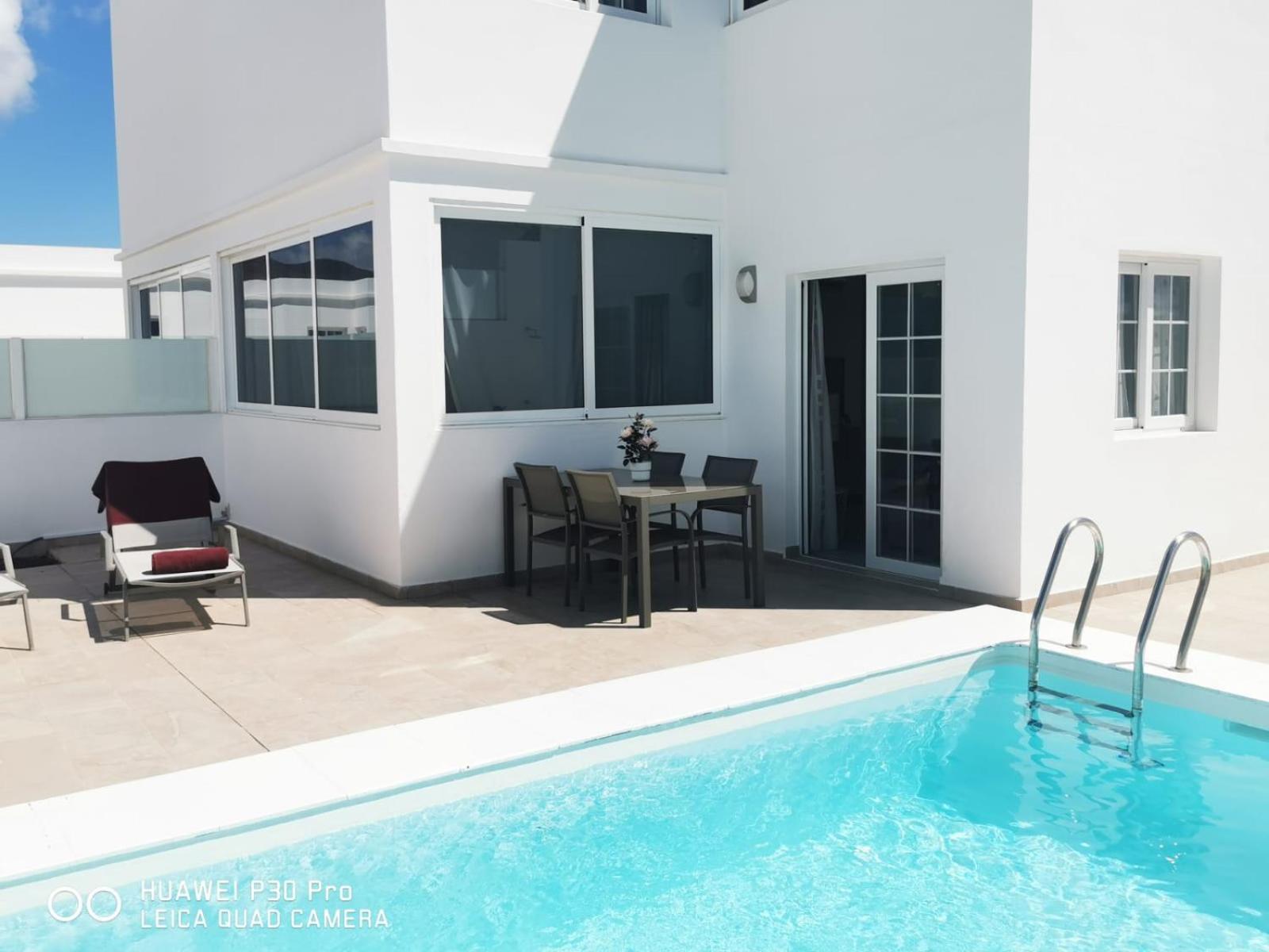 Villa Ocean Wave - Sea Views - Private Pool Playa Blanca  Bagian luar foto